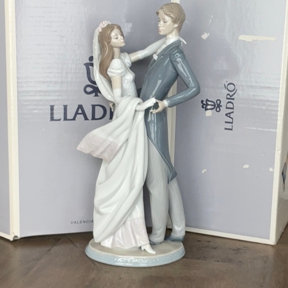 Lladro “Wedding”